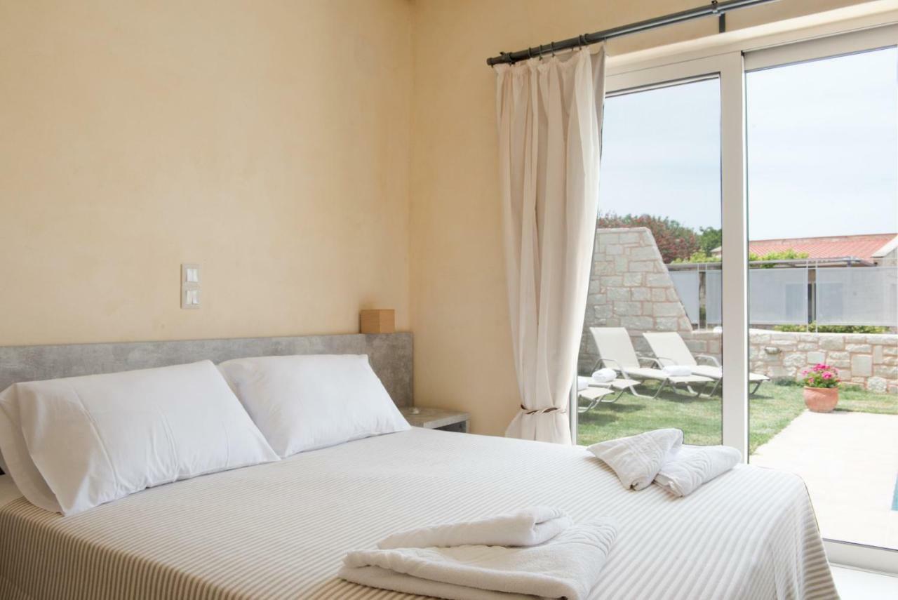 Pantanassa Villa Thalia Agia Marina  Ngoại thất bức ảnh